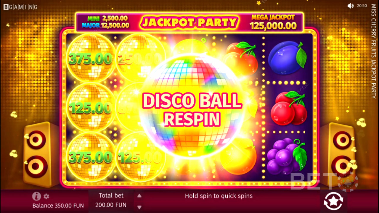 Поставете шест или повече дискотечни топки на барабаните, за да отключите функцията Disco Ball Respin